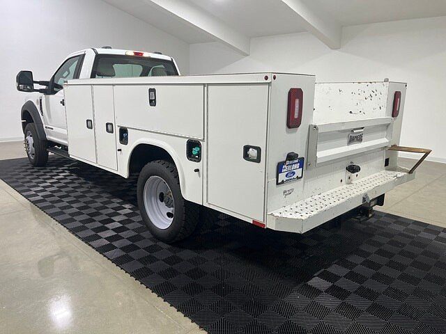 2022 Ford F-550 XL image 3
