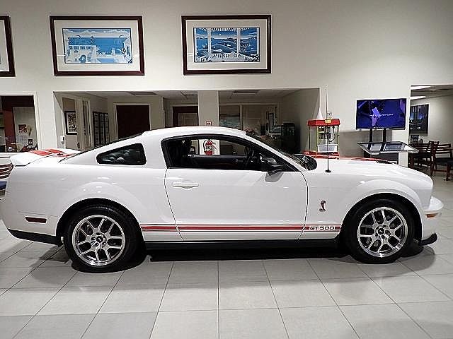 2009 Ford Mustang Shelby GT500 image 0