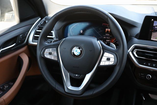 2024 BMW X3 xDrive30i image 2