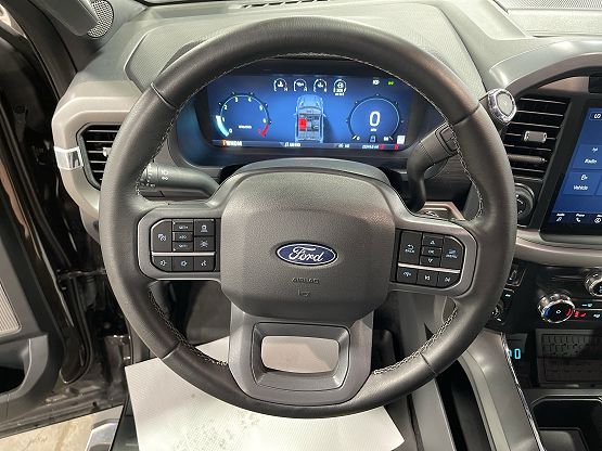 2024 Ford F-150 XLT photo 3