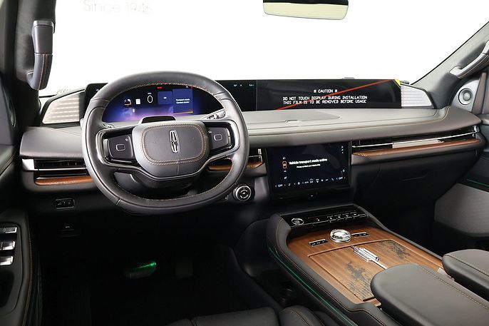 2026 Lincoln Navigator L