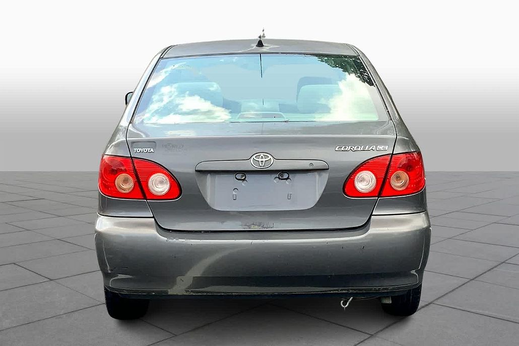 2005 Toyota Corolla CE image 3
