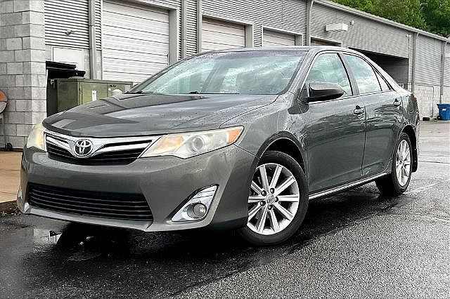 2012 Toyota Camry L image 1