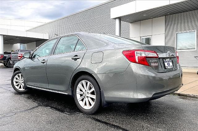 2012 Toyota Camry L image 2