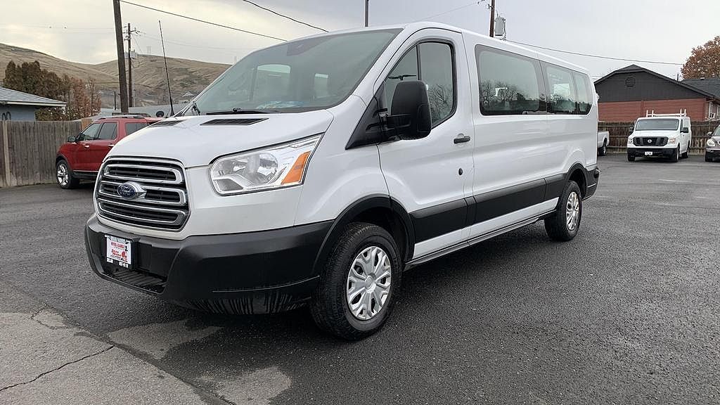 2019 Ford Transit XLT image 0