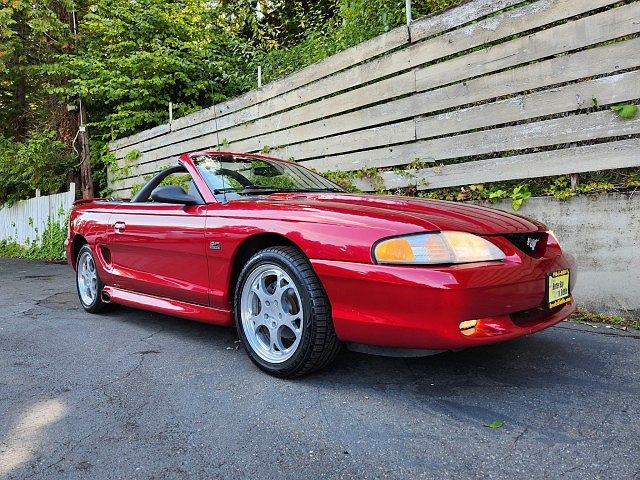 1995 Ford Mustang GT image 26