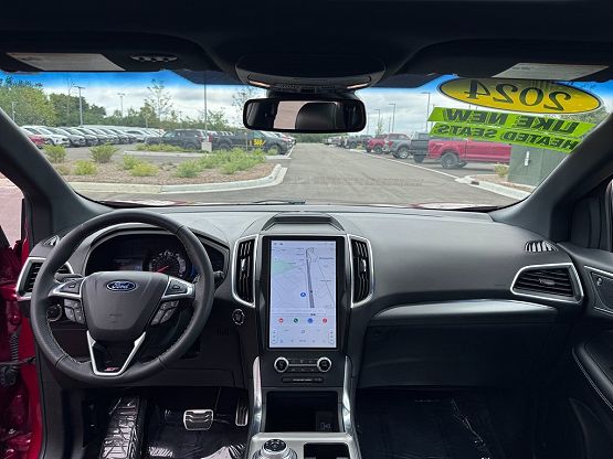 2024 Ford Edge ST photo 11