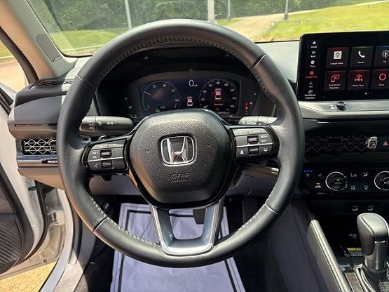 2024 Honda Accord Hybrid Touring photo 10