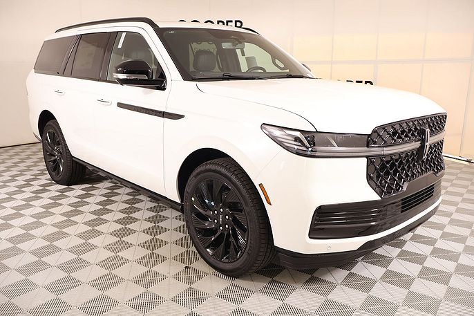 2027 Lincoln Navigator