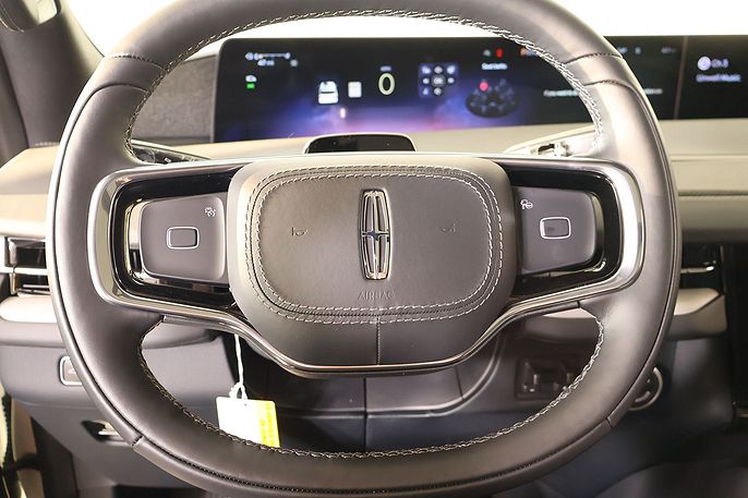 2027 Lincoln Navigator