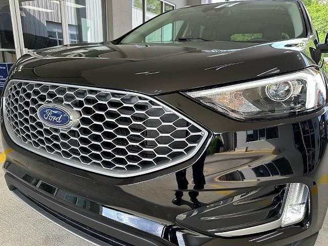 2023 Ford Edge