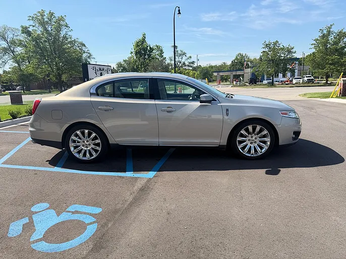 2009 Lincoln MKS