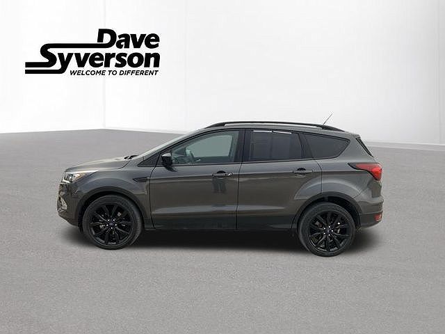 2019 Ford Escape SE image 1