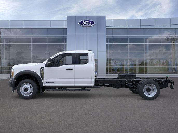 2025 Ford F-550