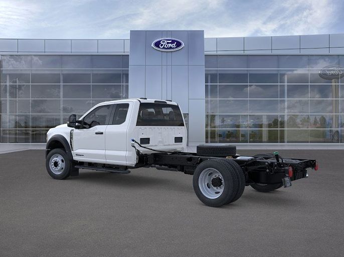 2025 Ford F-550