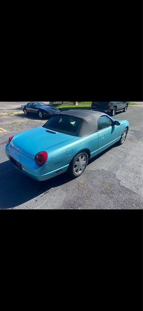 2002 Ford Thunderbird