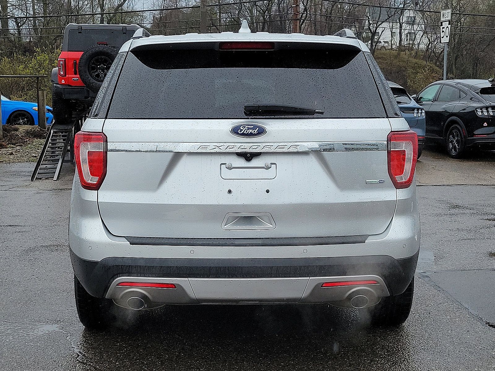 2016 Ford Explorer XLT image 5