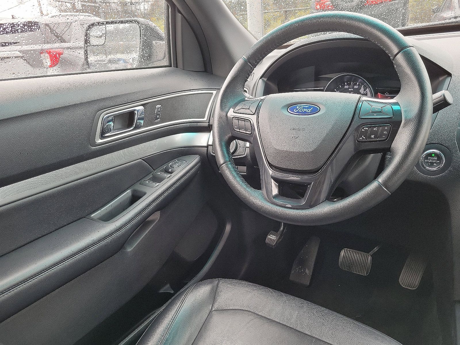 2016 Ford Explorer XLT image 8