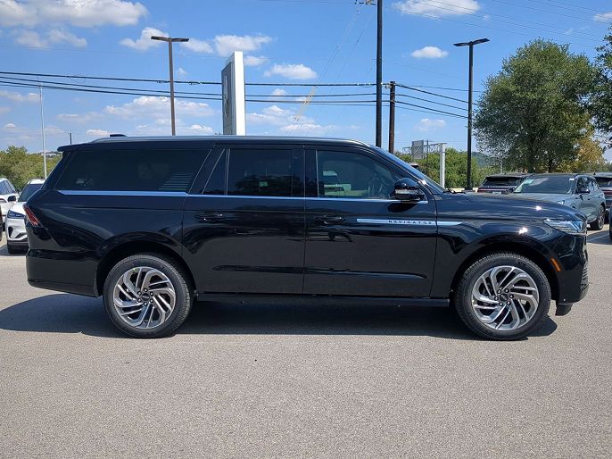 2025 Lincoln Navigator L