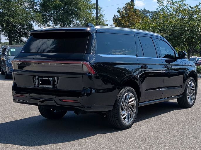 2025 Lincoln Navigator L