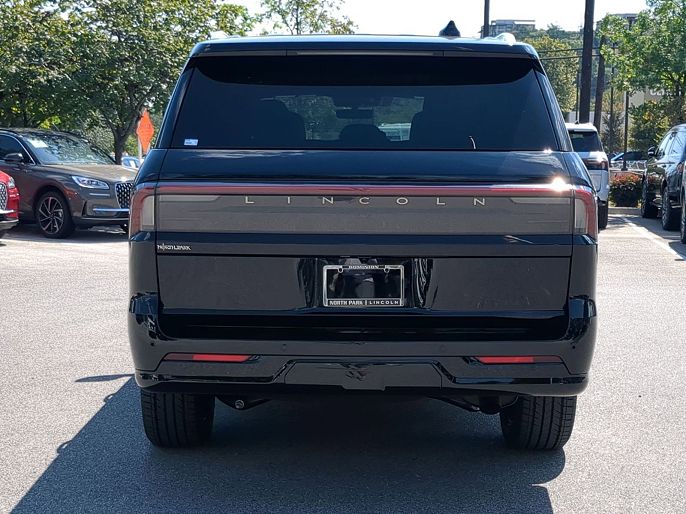 2025 Lincoln Navigator L