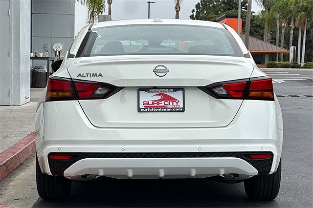 2025 Nissan Altima