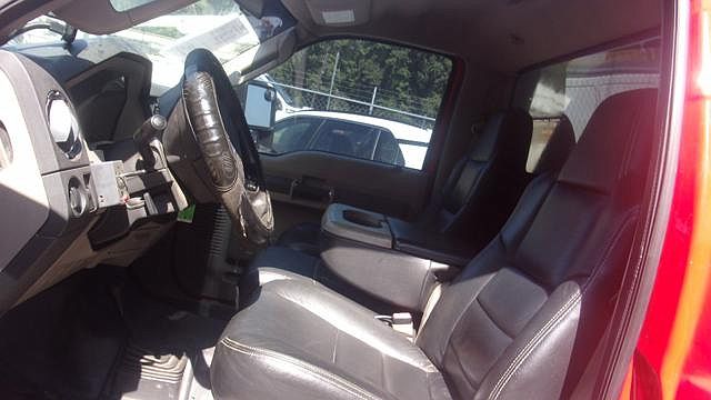 2008 Ford F-550 null image 5