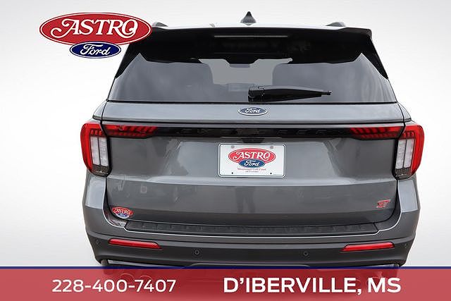 2025 Ford Explorer