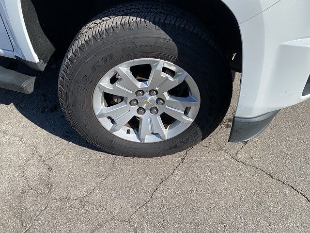2017 Chevrolet Colorado LT image 3