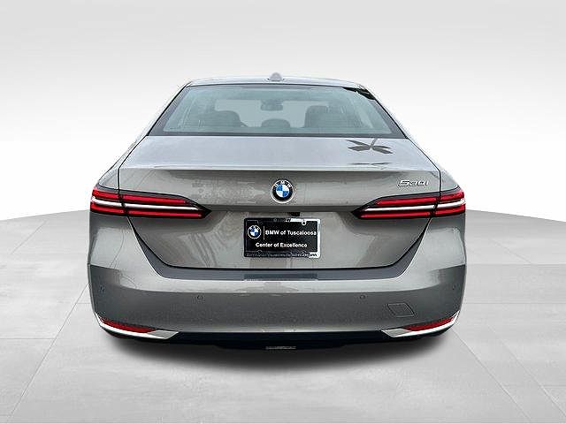 2024 BMW 5 Series 530i image 4