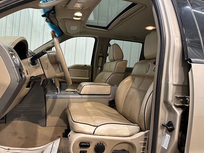 2008 Lincoln Mark LT