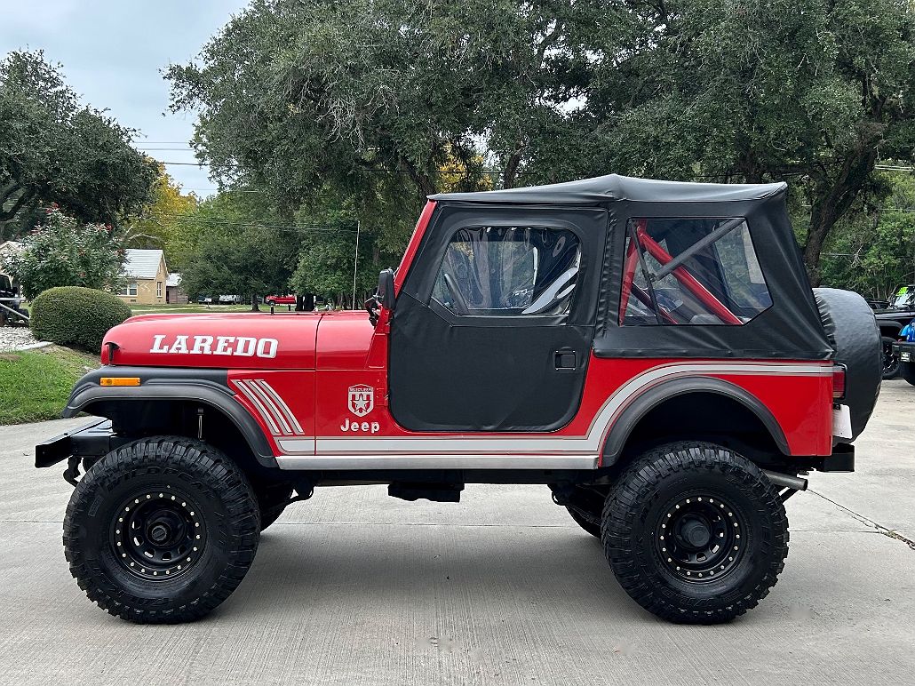 1985 Jeep CJ Laredo image 5