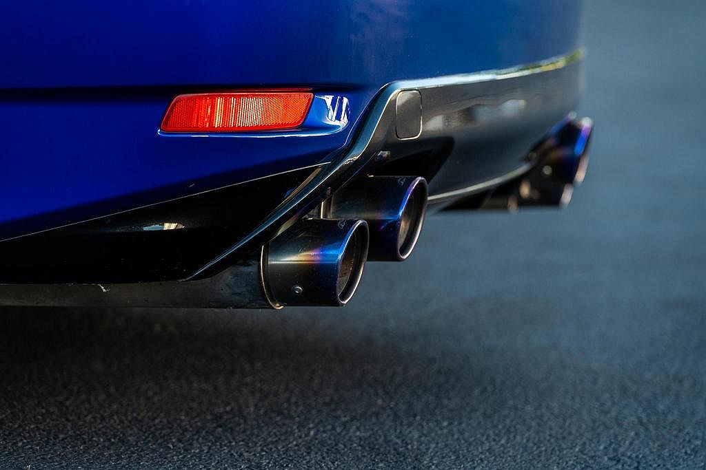 2018 Lexus GS F image 15