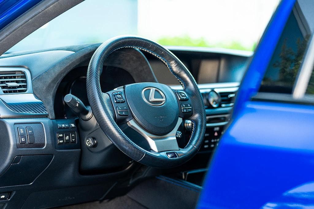 2018 Lexus GS F image 23