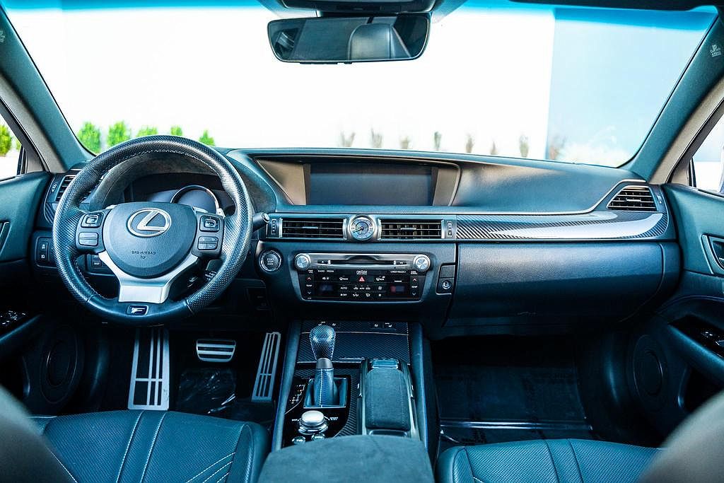 2018 Lexus GS F image 25