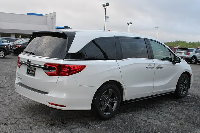 2022 Honda Odyssey EX image 4