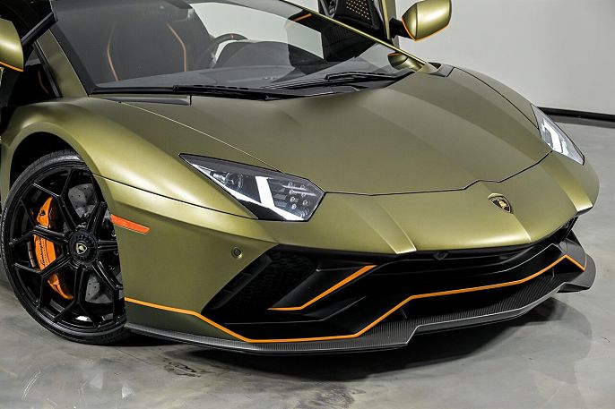 2022 Lamborghini Aventador