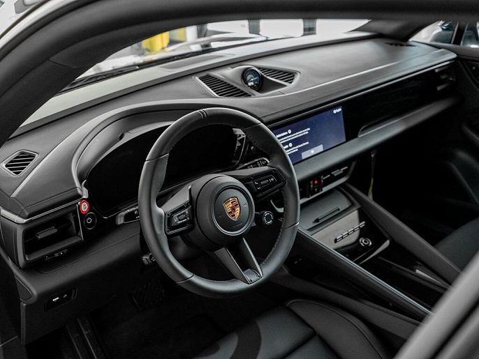 2024 Porsche Macan