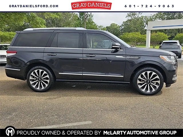 2022 Lincoln Navigator