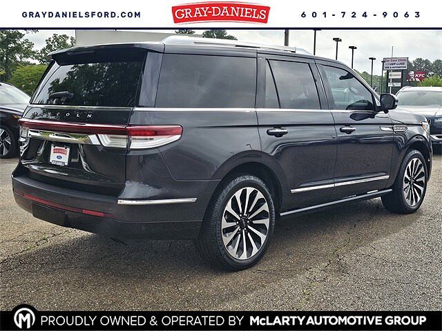 2022 Lincoln Navigator