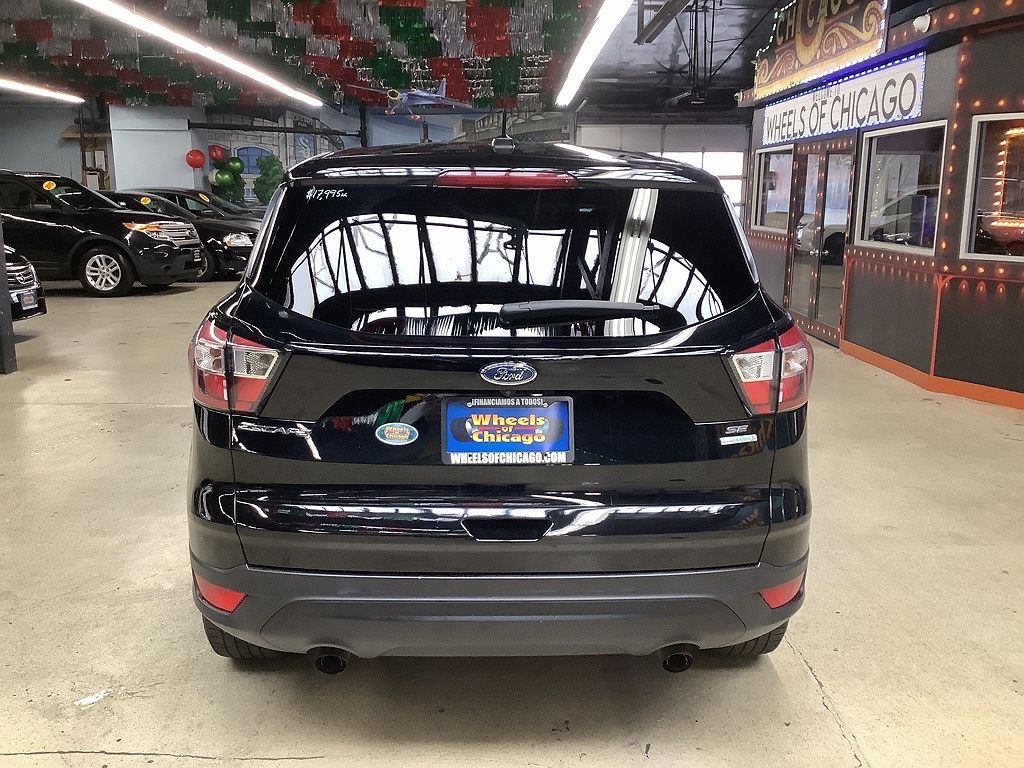 2017 Ford Escape SE image 3