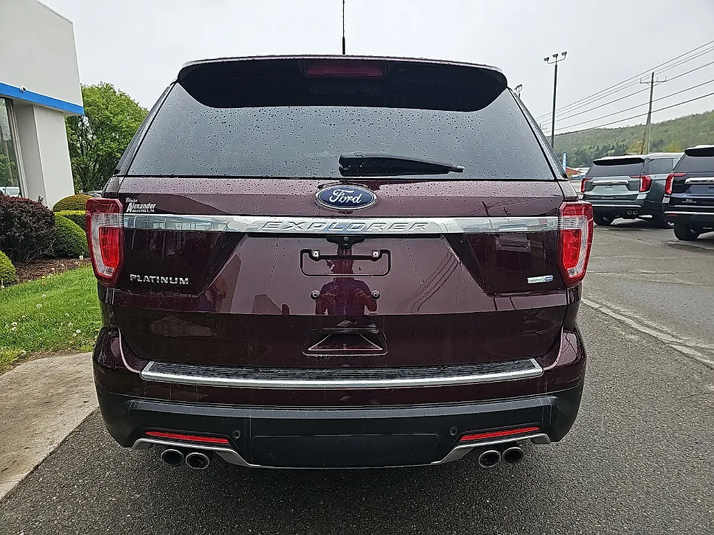 2018 Ford Explorer Platinum image 3