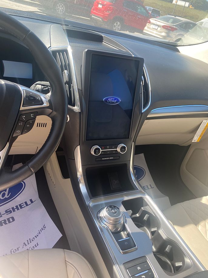 2023 Ford Edge