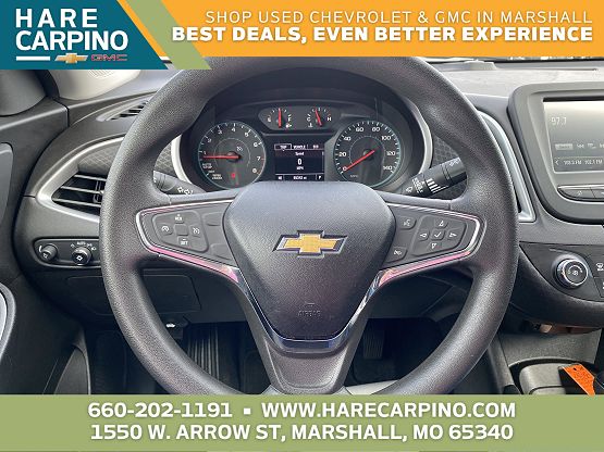 2018 Chevrolet Malibu LS photo 2