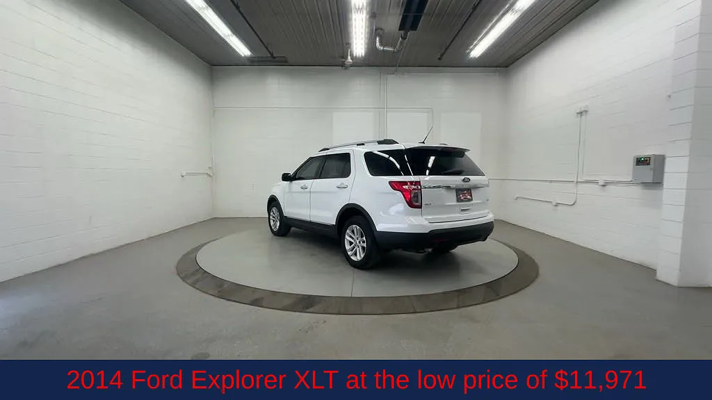 2014 Ford Explorer XLT image 2