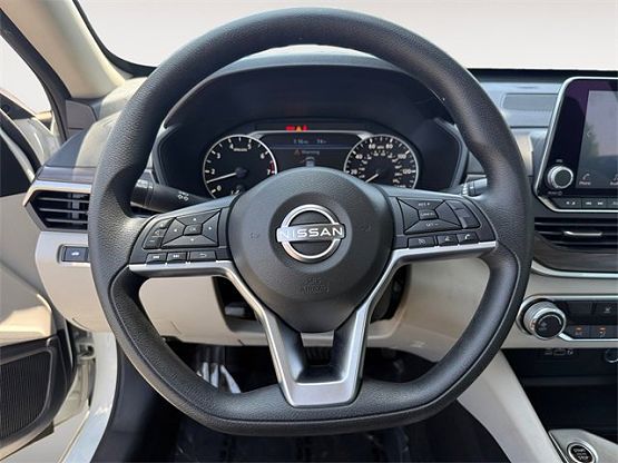 2024 Nissan Altima 2.5 SV photo 11