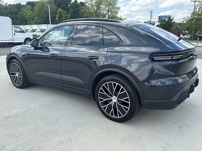 2024 Porsche Macan