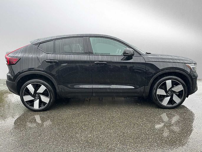 2023 Volvo C40