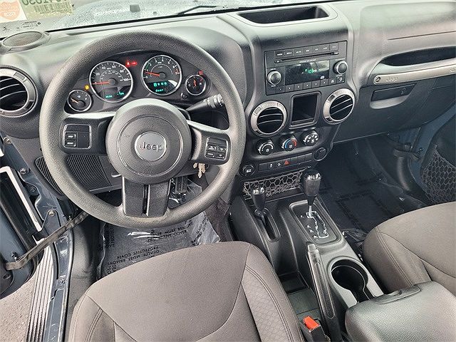2017 Jeep Wrangler Sport image 14