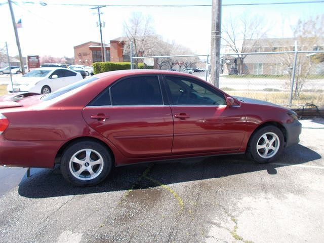 2006 Toyota Camry LE image 4